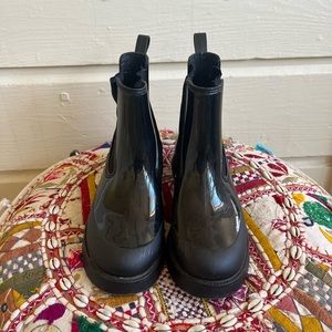 Steve Madden rain boots